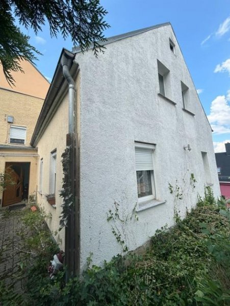 Mylau Günstiges 5-Zimmer EFH in guter Lage mit Burgblick! Haus kaufen
