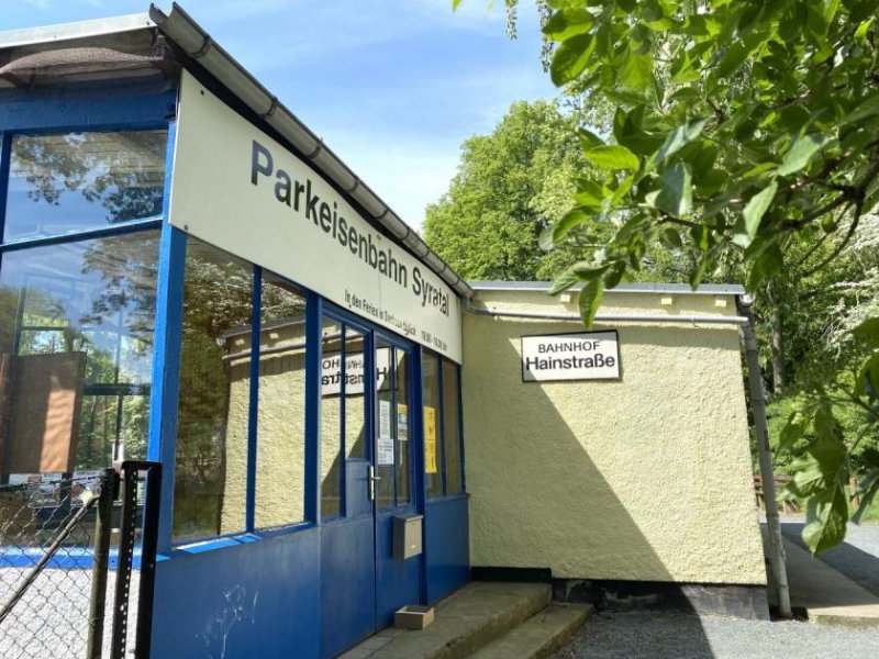 Plauen Vermietete 2-Raum Wohnung im 1. OG mit Fahrstuhl, Balkon und TG-Stpl. in zentrumsnaher Lage! Wohnung kaufen