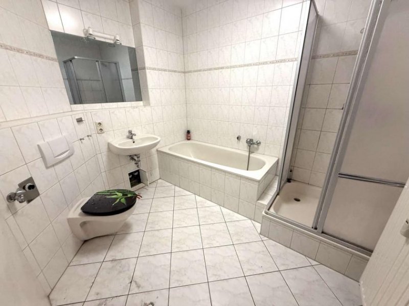 Plauen Vermietetes 8-Familienhaus mit Stil in Plauen Gewerbe kaufen