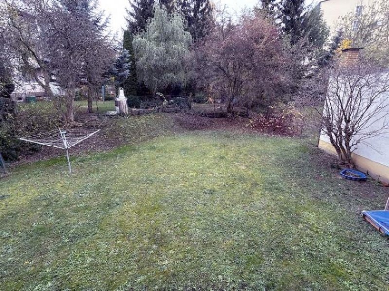 Plauen Schöne helle 3-Raum-Whg. im 1. OG mit Balkon, Laminat bzw. Fliesen, vermietet! Wohnung kaufen