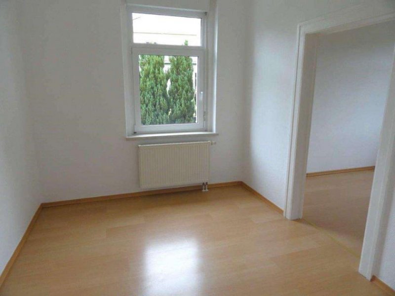 Schönberg (Vogtlandkreis) Nähe Plauen: Gepflegte Villa als Kapitalanlage oder zur Eigennutzung Gewerbe kaufen