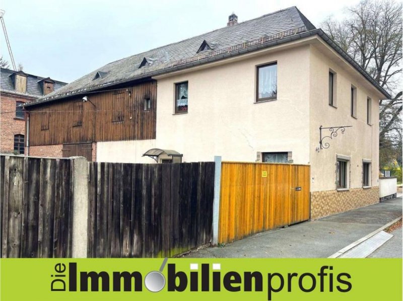 Oelsnitz/Vogtland Älteres Einfamilienhaus mit Wohnmobilstellplatz/ Garage in Oelsnitz Haus kaufen