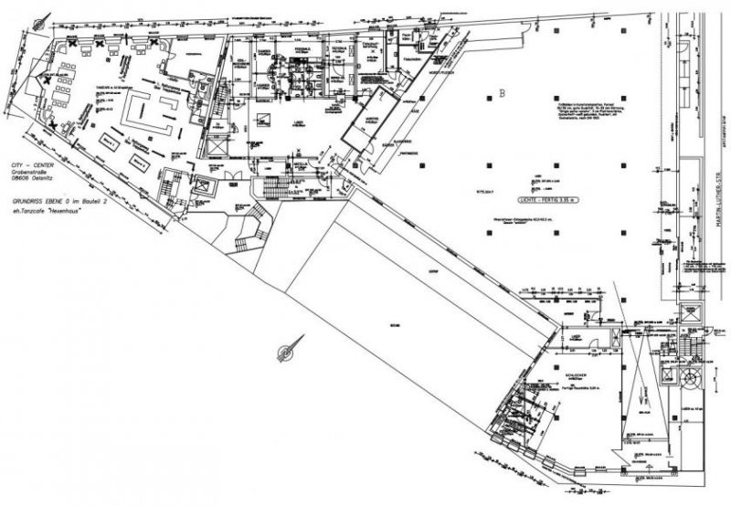 Oelsnitz/Vogtland Geschäftshaus im Zentrum von Oelsnitz/V., ca. 3.800 m² Nutzfläche, san-bed. TG, 77 Stpl., Aufzug Gewerbe kaufen