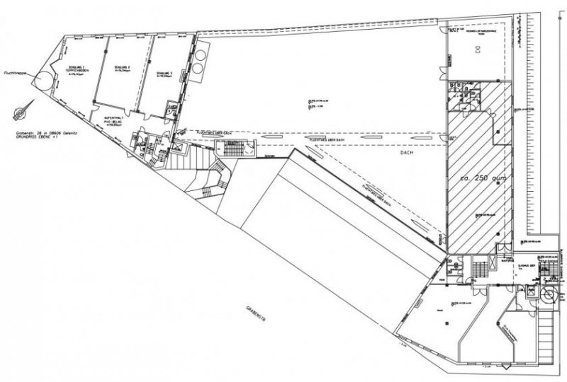 Oelsnitz/Vogtland Geschäftshaus im Zentrum von Oelsnitz/V., ca. 3.800 m² Nutzfläche, san-bed. TG, 77 Stpl., Aufzug Gewerbe kaufen