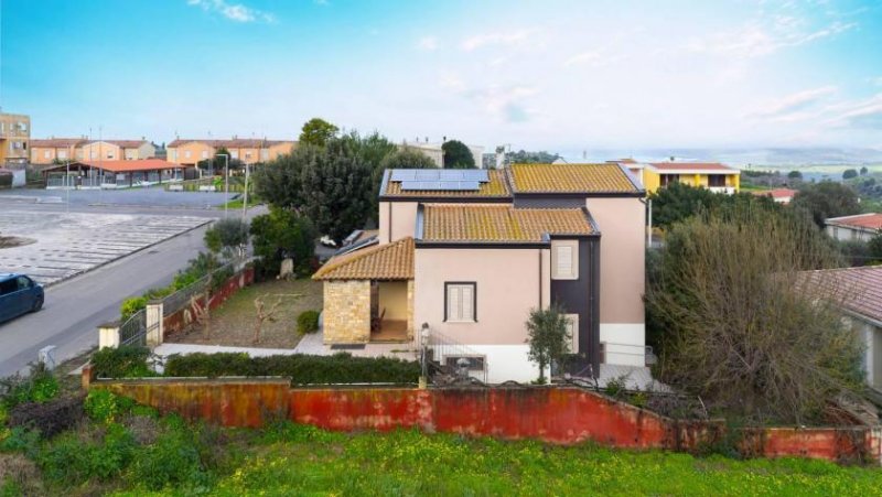 Villanovafranca Villanovafranca Villa auf 3 Ebenen Haus kaufen