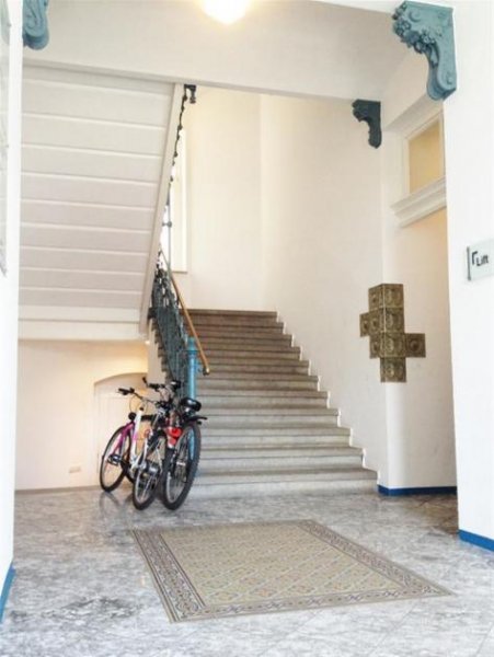Chemnitz Großzügiges Büro/Wohnung mit fünf Zimmern in zentrumsnaher Lage Wohnung kaufen