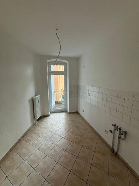 Chemnitz Kompakte 2-Zimmer mit Balkon, Wanne und Laminat in TOP-Lage! Wohnung kaufen