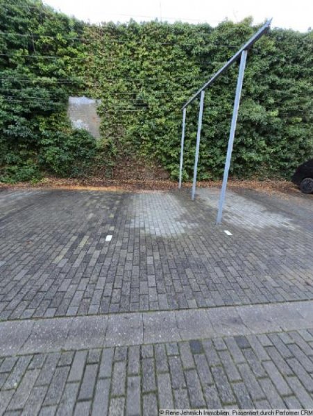 Chemnitz Ihr neues Zuhause oder clevere Kapitalanlage: 2-Raum-Wohnung mit Stellplatz Wohnung kaufen