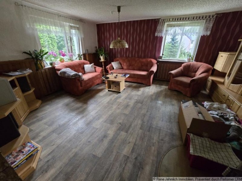 Chemnitz Sanierungsbedürftiges EFH mit 212qm auf 1.770qm Grundstück mit Pool & Doppelgarage + Gartenhaus Haus kaufen