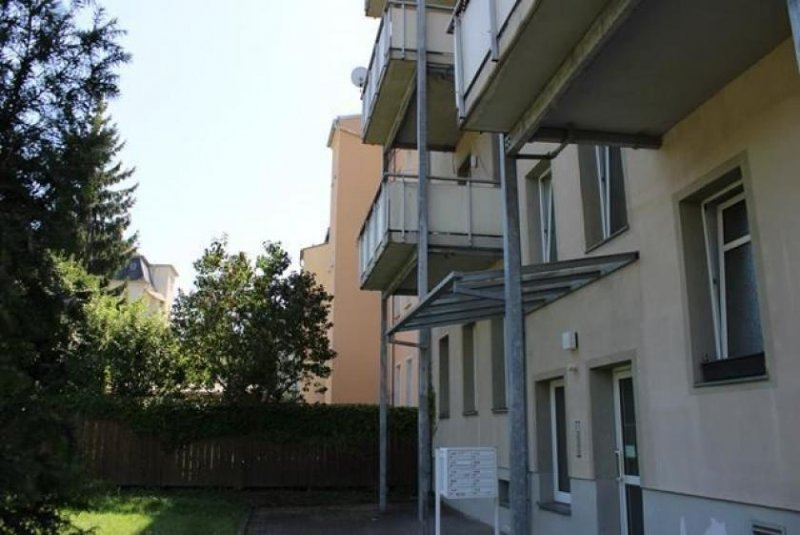 Chemnitz Vollvermietetes und TOP saniertes MFH mit Balkonen und extra Garagengrundstück in guter Lage Gewerbe kaufen