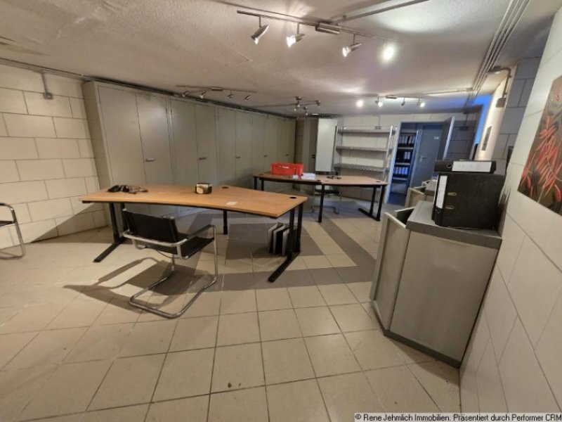 Chemnitz Beheizte Gewerbehalle mit Lager, Büro, Kühlzellen, Keller, Garage & Stellflächen Gewerbe kaufen