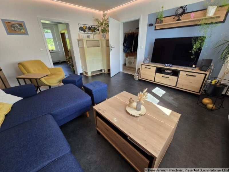Chemnitz In 2021 modernisierte Doppelhaushälfte mit großem Garten, Kamin, Terrasse und Ausbaureserve Haus kaufen