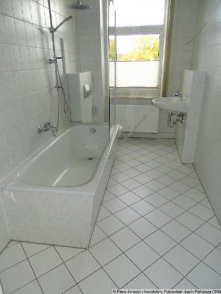 Chemnitz Denkmalgeschütztes MFH mit 8 Einheiten, stabilem Cashflow und Mietsteigerungspotenzial Gewerbe kaufen