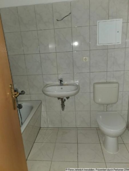 Chemnitz Solides Mehrfamilienhaus mit gepflegter Substanz und stabiler Vermietbarkeit in ruhiger Lage Haus kaufen