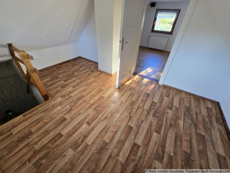 Chemnitz Charmantes EFH in Adelsberg mit 75qm und 3,5 Zimmer, Kamin, Terrasse, Keller, Garage & 460 qm Grundstück Haus kaufen