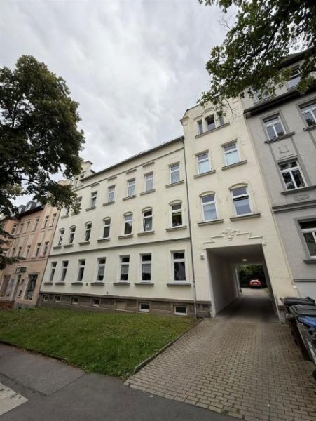 Chemnitz Vollvermietetes und großes MFH mit Balkonen und Stellplätzen in guter und ruhiger Lage! Haus kaufen