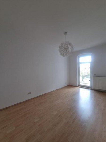 Chemnitz Wohnungspaket aus zwei 3-Zimmerwohnungen mit Balkonen in zentraler Lage Wohnung kaufen