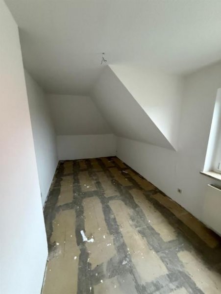 Chemnitz Sanierte und derzeit freie 2-Zimmer in guter Lage! Gewerbe kaufen