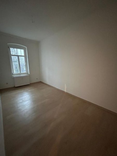 Chemnitz Vollvermietetes Mehrfamilienhaus mit Balkonen und Stellplätzen in guter Lage! Haus kaufen
