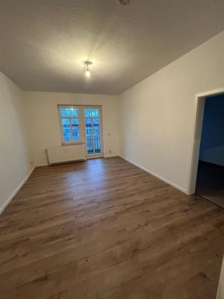 Chemnitz Vollvermietetes Mehrfamilienhaus mit Balkonen und Stellplätzen in guter Lage! Gewerbe kaufen