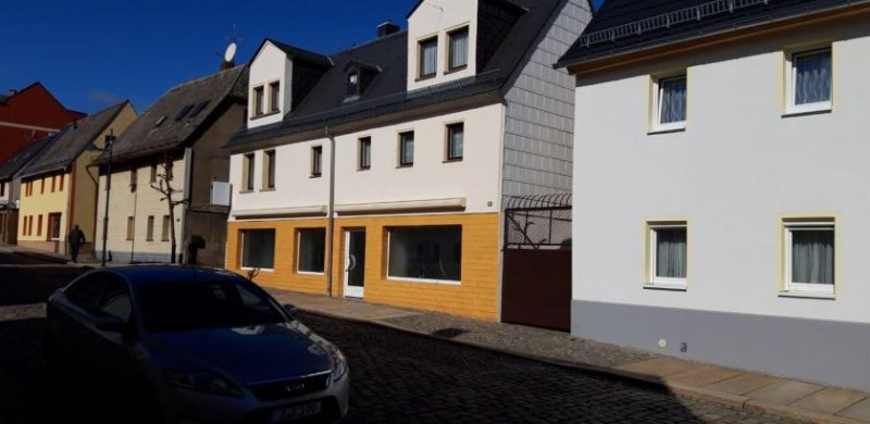 Limbach-Oberfrohna Attraktiver Altbau mit Wohnung, Laden, Hinterhaus und Garage in Toplage Haus kaufen