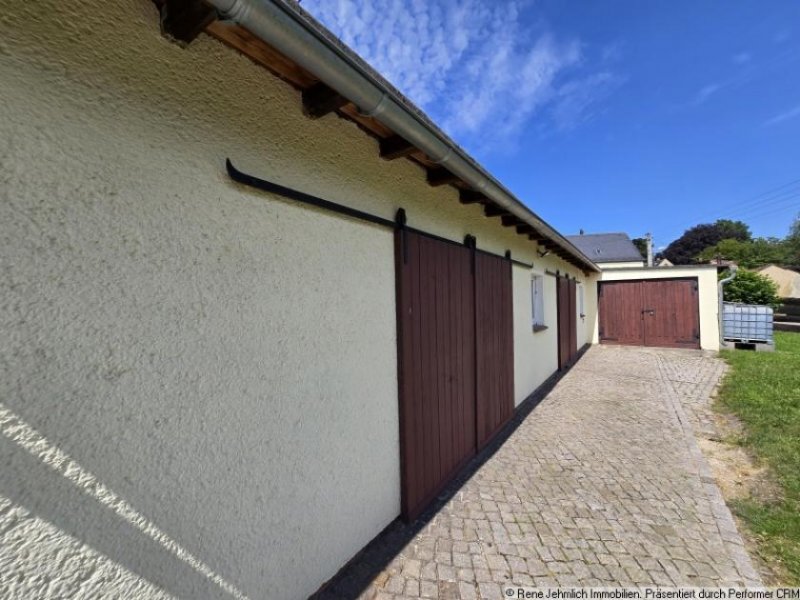 Burgstädt Historisches Einfamilienhaus mit riesigem Nebengebäude, Garagenhof und viel Platz Haus kaufen