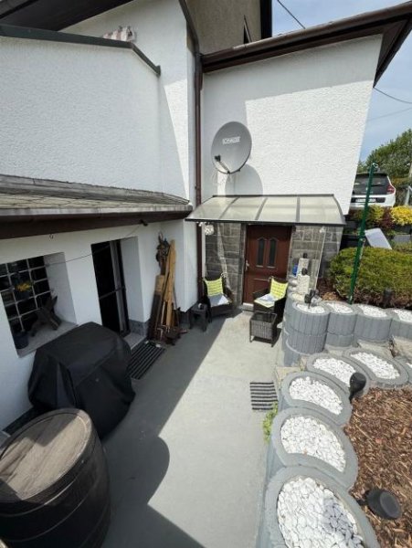 Grüna Bezugsfertiges Einfamilienhaus mit großem Blk, Garage, 2 Bädern und sonnigem Grundstück Haus kaufen