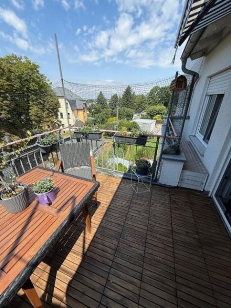 Hartmannsdorf (Landkreis Mittelsachsen) Neumodernisierte DG 4,5-Zi. mit Dachterrasse, EBK und Tiefgarage in ruhiger & gehobener Lage Wohnung kaufen