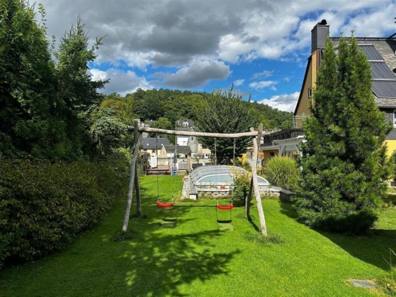 Burkhardtsdorf Großes EFH mit 2xBad, Doppelgarage, Kamin, Pool, Sauna & großer Terrasse vor den Toren von Chemnitz Haus kaufen