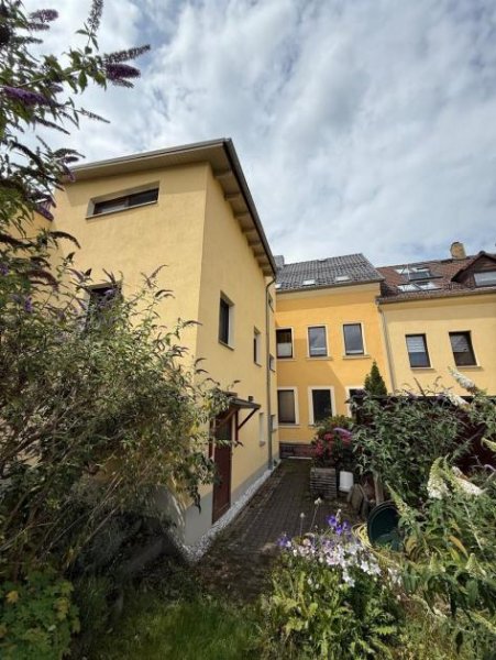 Lichtenstein/Sachsen Großzügiges 8-Zimmer EFH mit wunderschönem Garten, Kamin und Einliegerwohnung Haus kaufen