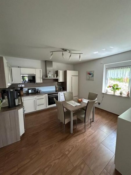 Hohenstein-Ernstthal Neuwertiges EFH, mit großer Garage, Kamin und Dachterrasse vor den Toren von Chemnitz Haus kaufen