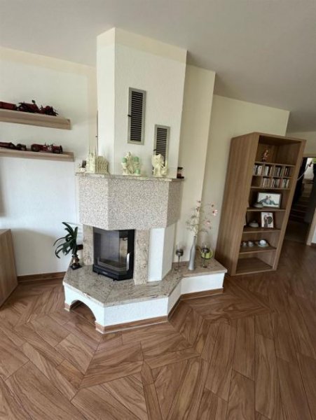 Hohenstein-Ernstthal Neuwertiges EFH, mit großer Garage, Kamin und Dachterrasse vor den Toren von Chemnitz Haus kaufen