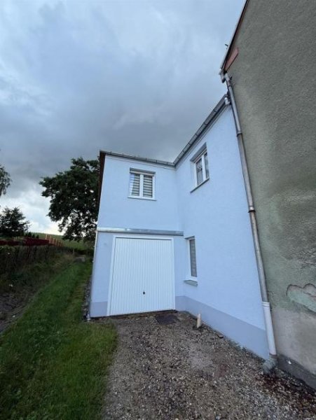 Lugau Günstiges EFH mit Terrasse, Garage, Dusche und sonnigem Grundstück am grünen Ortsrand Haus kaufen