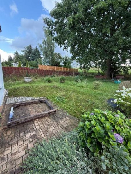 Lugau Günstiges EFH mit Terrasse, Garage, Dusche und sonnigem Grundstück am grünen Ortsrand Haus kaufen