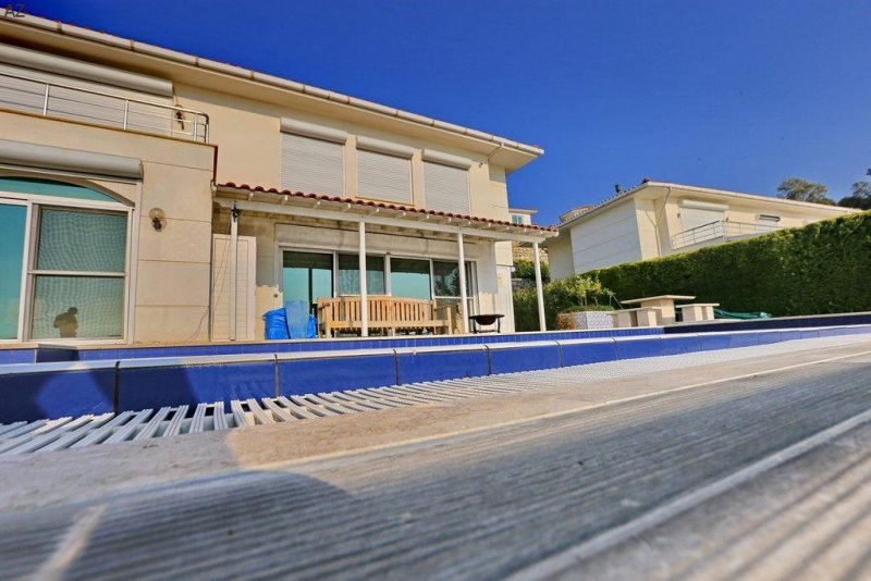Kusadasi AZ-Immobilien24.de - freistehende Villa mit Privat-Jacuzzi in Kusadasi-Zentrum-Marina Haus kaufen