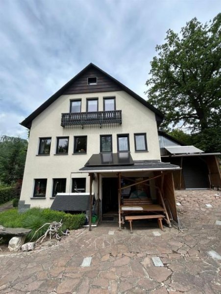 Augustusburg Idyllisch gelegenes 7-Zi. EFH mit 2 Balkonen, Carport, 3 Bädern und Garage im schönen Zschopautal Haus kaufen