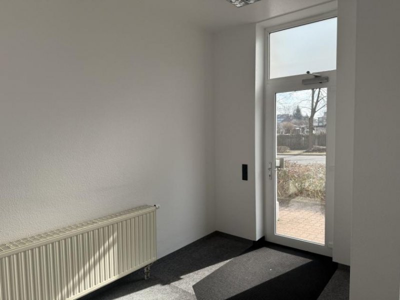 Freiberg Zentrumsnahe Gewerbeeinheit mit zwei Stellplätzen in Freiberg! Gewerbe kaufen