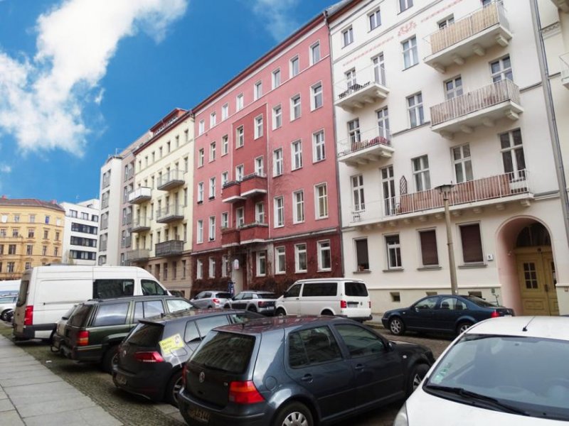 Berlin Charmante 2-Zimmer-Altbauwohnung
in bester Lage von Prenzlauer Berg
-vermietet- Wohnung kaufen