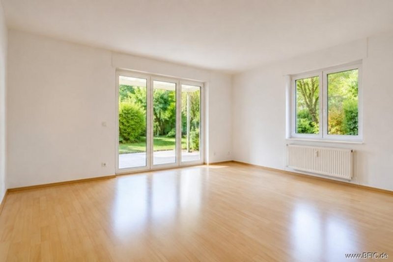 Berlin bezugsfreie 3-Zi.-Wohnung mit Gartenterrasse in ruhiger Innenstadtlage Wohnung kaufen