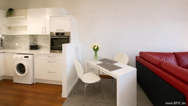 Berlin elegante 2-Zi.-Wohnung mit großem Balkon - möbliert vermietet nähe Spittelmarkt Wohnung kaufen