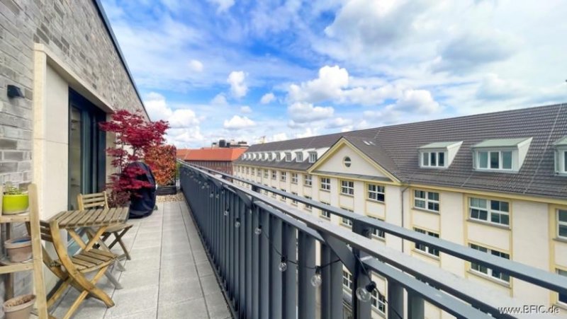 Berlin Hochwertige Dachterrassen-Wohnung, Blick auf den Fernsehturm Wohnung kaufen