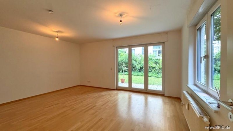 Berlin Ruhige Gartenterrasse mit 3-Zimmer-Wohnung - total zentral Wohnung kaufen