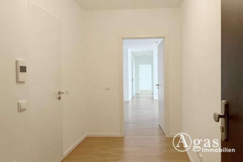 Berlin Wohnen in Bestlage – 3-Zimmer-Wohnung mit Balkon und Tiefgaragenstellplatz in Berlin-Mitte! Wohnung kaufen