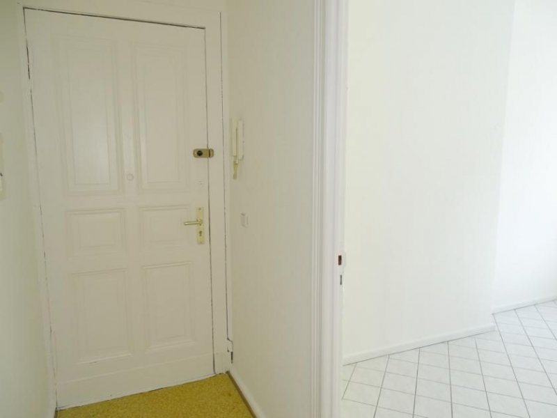 Berlin Bezugsfreie ruhige 
1-Zimmer-Altbauwohnung
in begehrter Lage Friedrichhain Wohnung kaufen