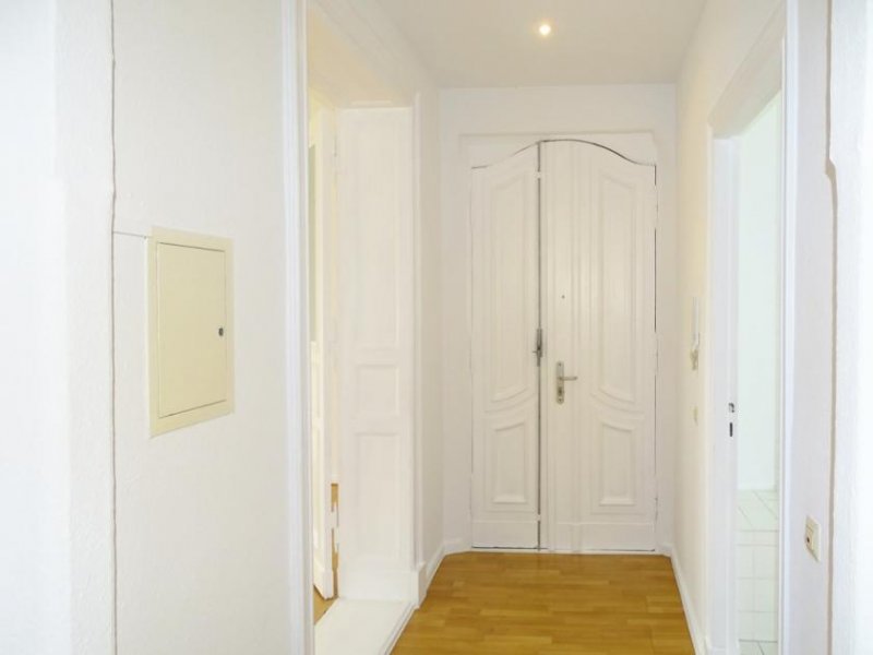 Berlin Attraktive 3,5-Zimmer Altbauwohnung 
mit offener Wohnküche und Balkon 
-Friedrichshain- Wohnung kaufen