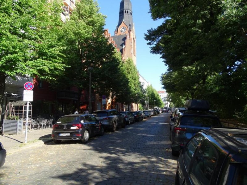 Berlin Attraktive 3,5-Zimmer Altbauwohnung 
mit offener Wohnküche und Balkon 
-Friedrichshain- Wohnung kaufen