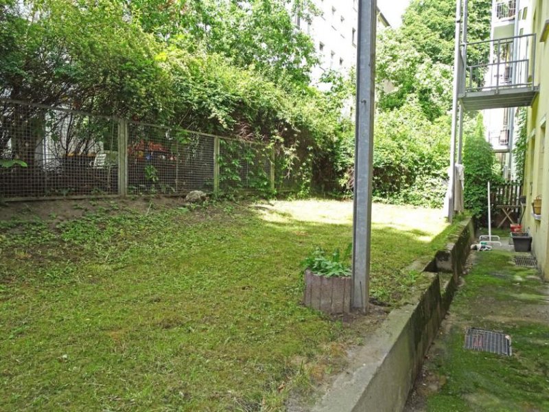 Berlin Attraktive, ruhige 3-Zimmer-Familienwohnung
mit direkten Gartenzugang Wohnung kaufen