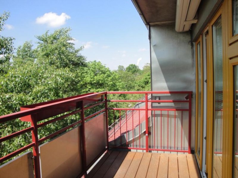 Berlin Gepflegtes Mehrfamilienhaus
mit 11 Einheiten
in Berlin - Karlshorst Gewerbe kaufen