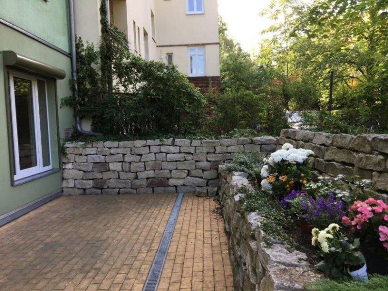 Berlin Gepflegtes Mehrfamilienhaus
mit 11 Einheiten
in Berlin - Karlshorst Gewerbe kaufen