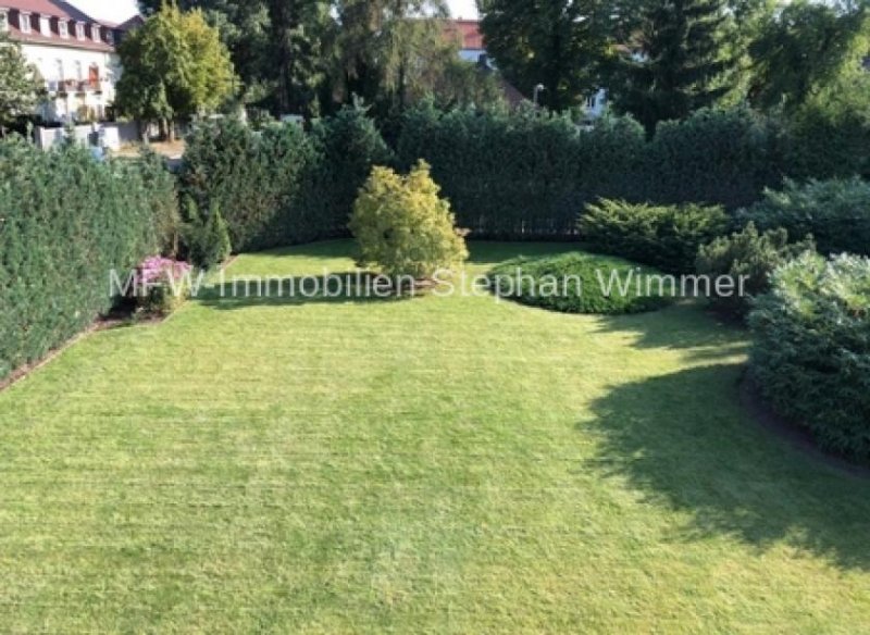Berlin In der Gartenstadt Berlin-Karlshorst.
Exklusive Stadtvilla auf 1.100 m² Grundstück Haus kaufen